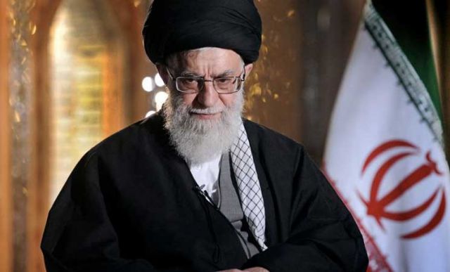 آية الله علي خامنئي