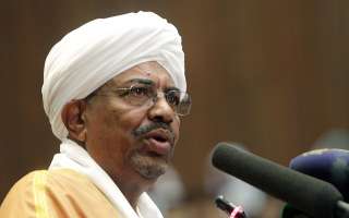 الرئيس السوداني يعارض «إعلان حرب عربية» ضد إيران ويدعو للحوار