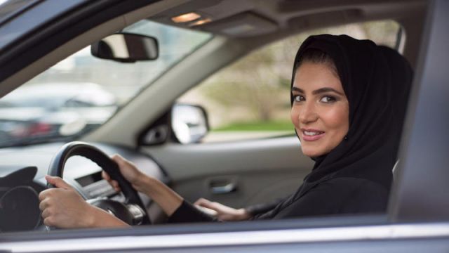 قيادة السيارة - نساء - السعودية