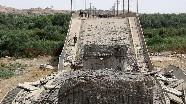 جسر في العراق