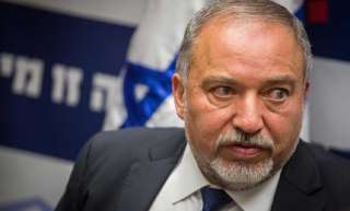 ليبرمان يتهم المعارضة الإسرائيلية بمحاولة «جر» إسرائيل إلى حرب مع «حماس»