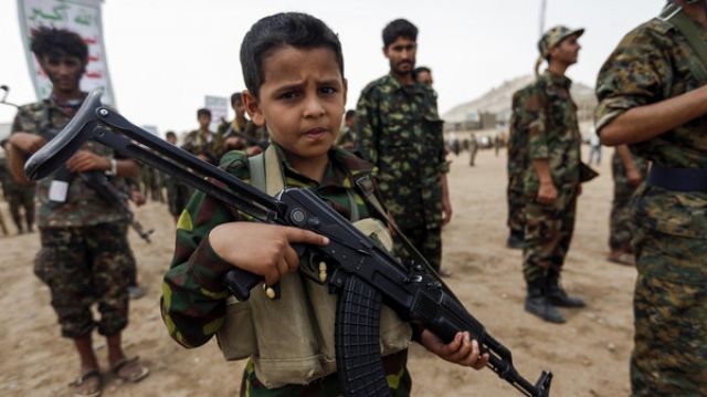 تجنيد الحوثيين للأطفال