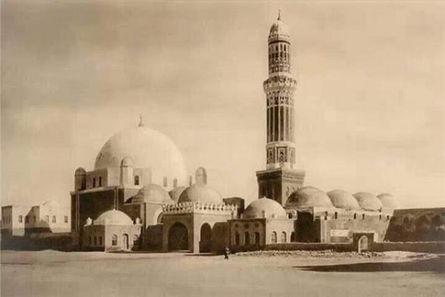 جامع قبة البكيرية أجمل المساجد اليمنية