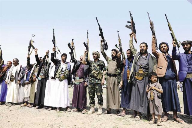 مسلحون حوثيون فى العاصمة اليمنية صنعاء «صورة أرشيفية»  - صورة أرشيفية