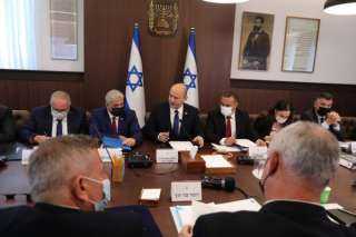 إسرائيل: أزمة خطيرة تفقد حكومة بينت الأغلبية في (كنيست) ويحذر احد اعضائها من اليمين المتطرف