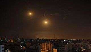 غارات إسرائيلية  تقصف  عدة مواقع جنوبي غزة