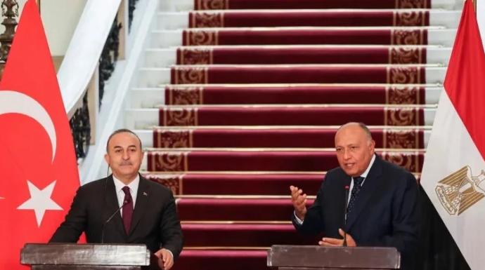 وزير خارجية تركيا يعلق على ”عدم ارتياح” مصر لتواجد بلاده في ليبيا
