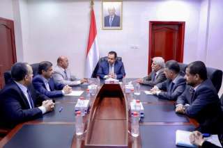رئيس الوزراء يرأس اجتماع في عدن لقيادة مجلس إدارة البنك المركزي اليمني
