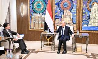 رئيس مجلس القيادة يستقبل القائم بأعمال سفارة جمهورية الصين الشعبية