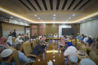 محافظ عدن يؤكد أهميه ترشيد الخطاب الديني وتعزيز ثقافة التسامح والسلام