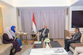 عضو مجلس القيادة طارق صالح يلتقي وزيرتي الشؤون القانونية وشؤون المرأة