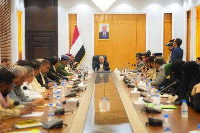 عضو مجلس القيادة الرئاسي سالم الخنبشي يترأس اجتماعاً استثنائياً للمكتب التنفيذي بمحافظة حضرموت