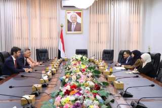 وزيرة التخطيط تبحث مع سفير الاتحاد الأوروبي سبل تعزيز الشراكة التنموية والاقتصادية