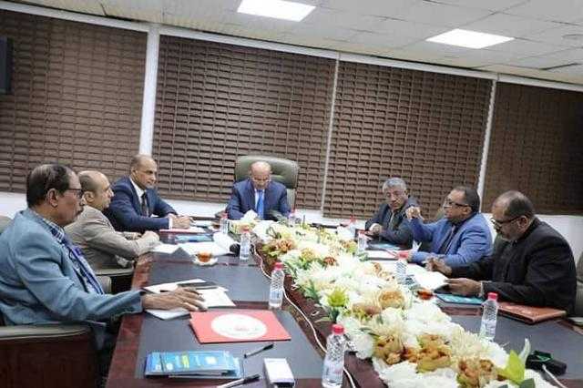 معهد الدراسات المصرفية يقر في أول اجتماع له بعدن الهيكل الإداري واللائحة المالية والتنظيمية