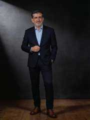 لماذا تواصل البنوك المركزية شراء الذهب رغم التقلبات؟.. سامر شقير يُقدِّم قراءة استراتيجية للأسواق في 2026