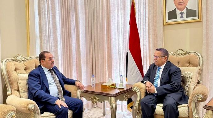 رئيس مجلس الشورى يستقبل وزير الدولة لشؤون مجلسي النواب والشورى