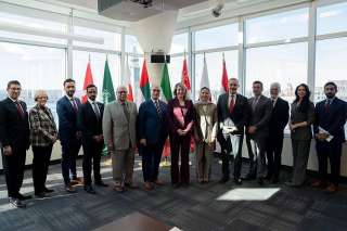 سفير اليمن يبحث مع وزيرة الصناعة الكندية تعزيز الشراكة الاقتصادية والتجارية والاستثمارية