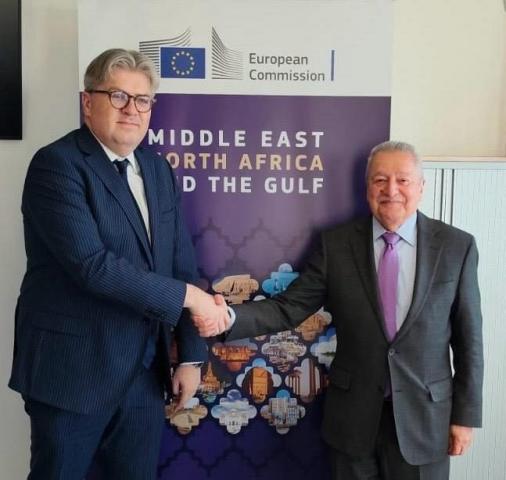 سفير اليمن يبحث مع مسؤول أوروبي تعزيز العلاقات الثنائية