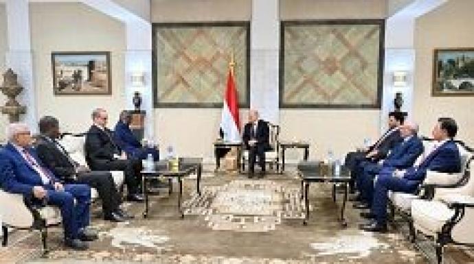 رئيس مجلس القيادة يستقبل وزير الدولة للشؤون الخارجية بجمهورية موريتانيا الاسلامية