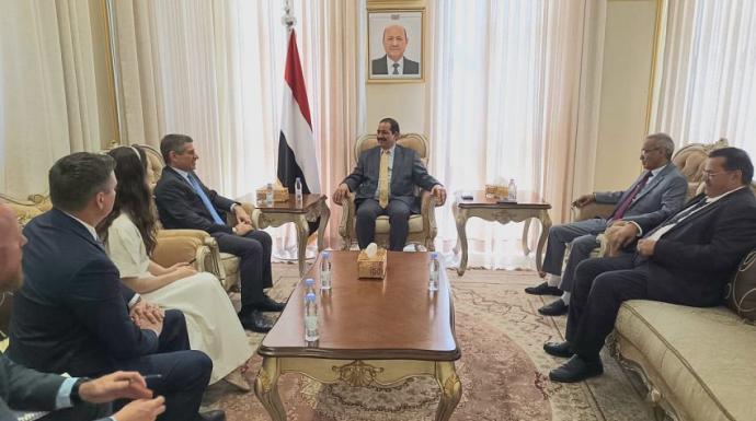 وزير الداخلية يثمن جهود السفير الامريكي في تعزيز التعاون والتنسيق بين البلدين