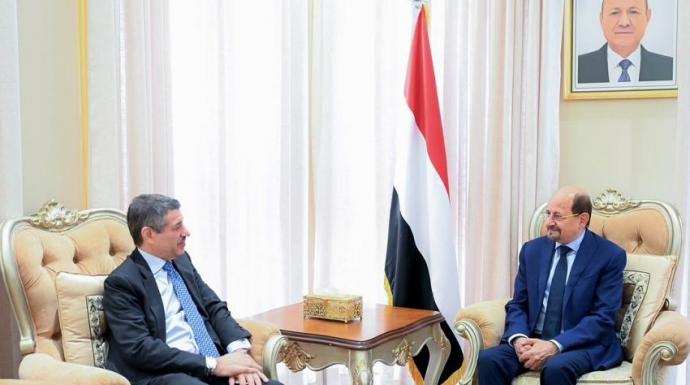 رئيس الوزراء وزير الخارجية يستقبل السفير الأمريكي